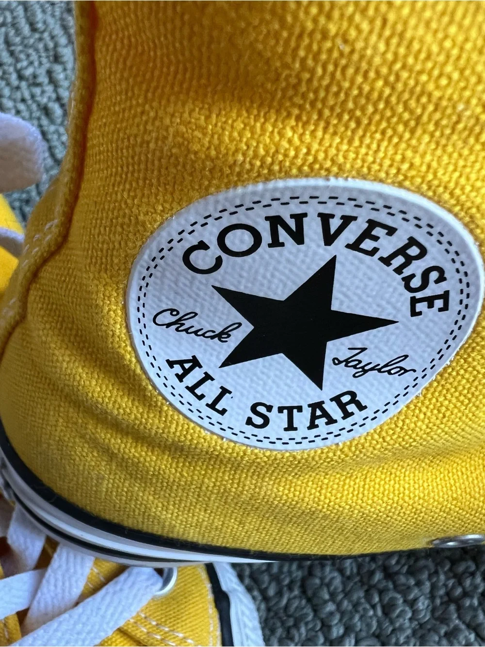 *Sold* Converse All Stars Chuck Taylor Yellow High Top Sneakers Womens 6 Men’s 4 - Picture 5 of 7